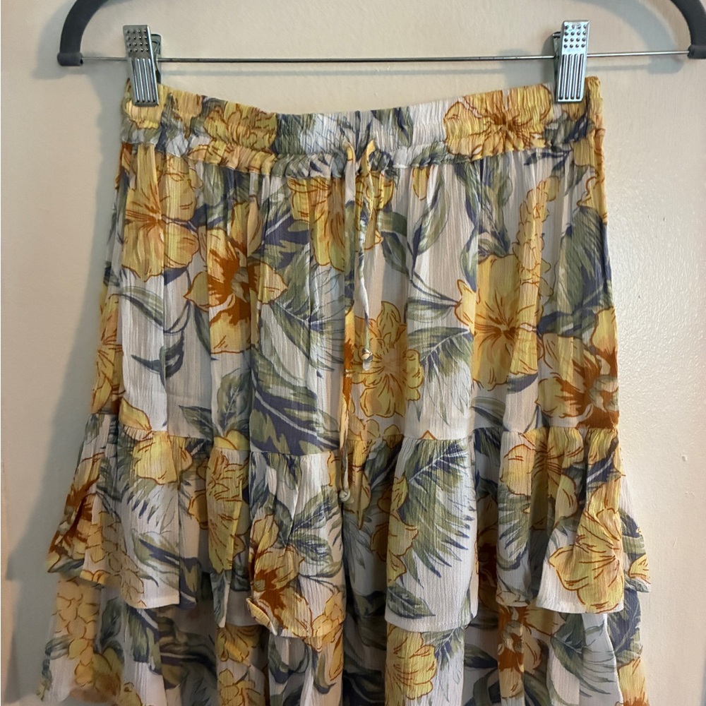 Rip Curl Floral Tiered Skirt – Size M – Excellent Condition